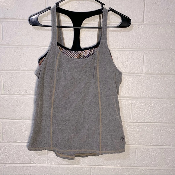 Prana Built In Bra Athletic Tank Top Lightweight Sway 2 in 1 Shirt Running Dry - Picture 2 of 6